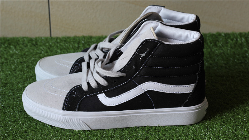 Vans Off The World Black White